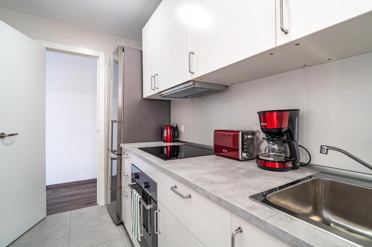 Lovely Apartment Barca 2 Sant Adria de Besos Ngoại thất bức ảnh
